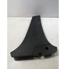 Обшивка стойки центральная правая