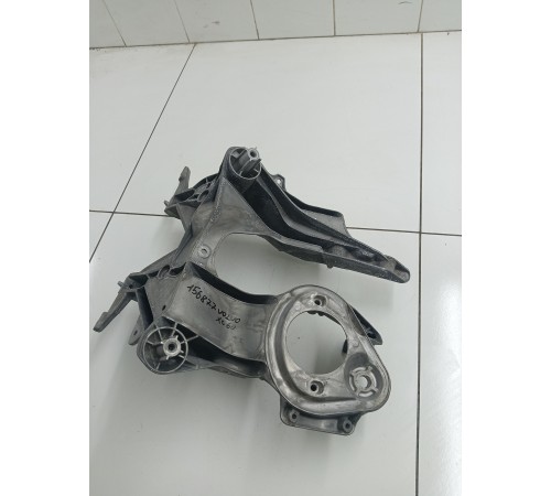 Кронштейн педального узла