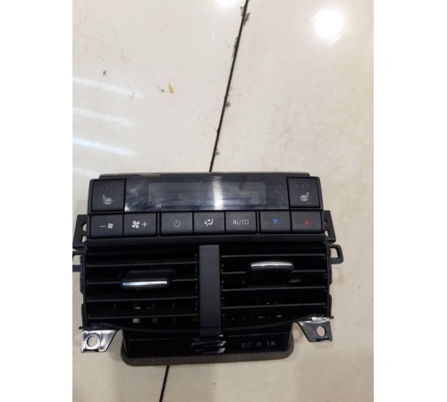 Блок управления климатом(задний)