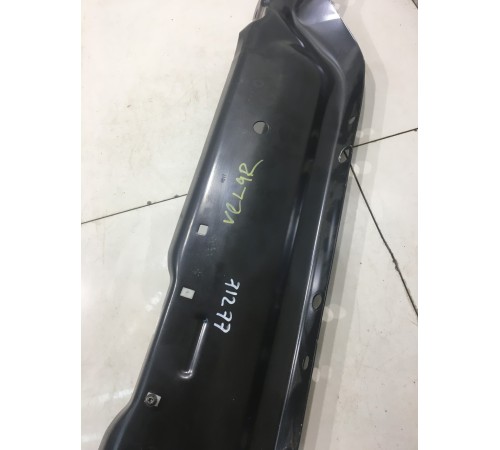 Планка под задние сиденья