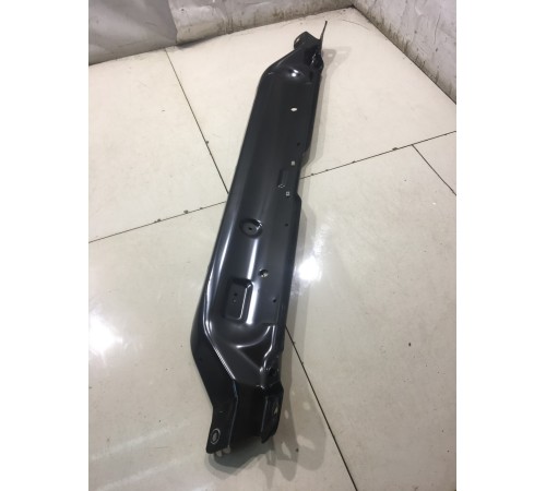 Планка под задние сиденья