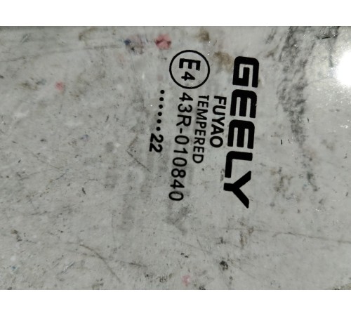 Стекло двери заднее правое