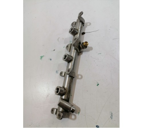 Рампа топливная