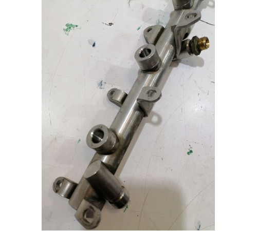 Рампа топливная