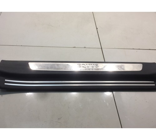 Накладка порога (передняя, правая)