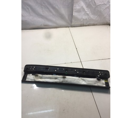 Накладка порога (передняя, правая)