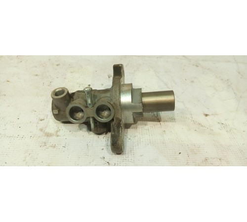 Главный тормозной цилиндр