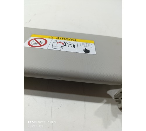 Козырек солнцезащитный правый