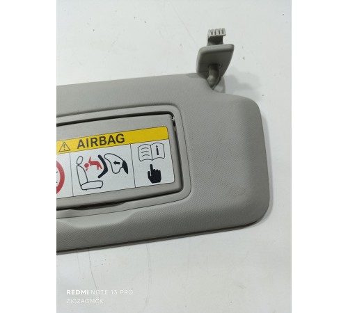 Козырек солнцезащитный правый