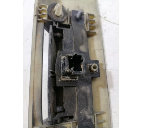 Накладка кнопки открывания багажника