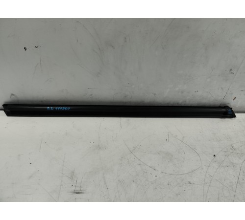 Уплотнитель стекла (передний левый внутренний)