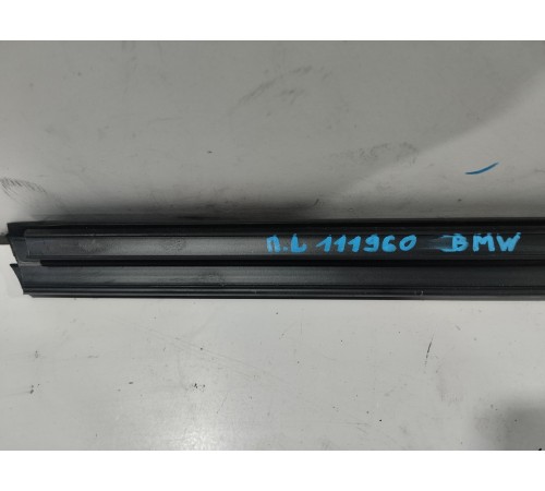 Уплотнитель стекла (передний левый внутренний)