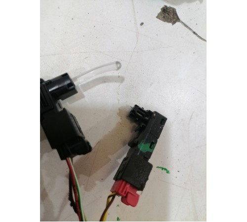 Электропроводка обшивки двери передняя правая