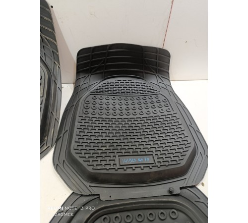 Комплект ковриков салона