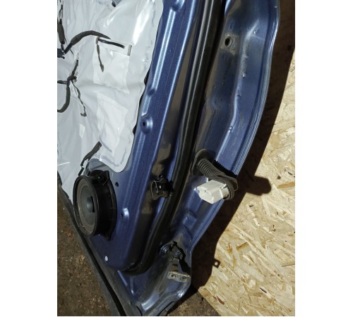 Дверь задняя левая