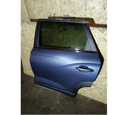 Дверь задняя левая