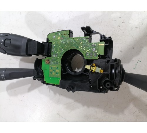 Подрулевой переключатель