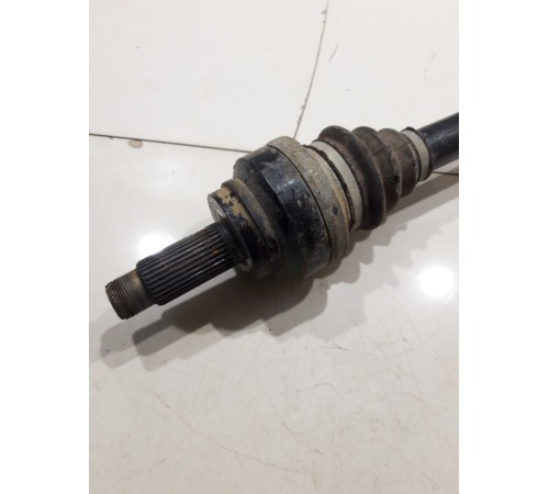 Привод (полуось) (задний правый)