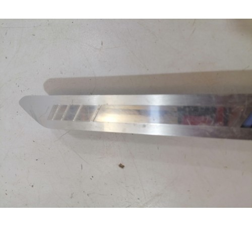 Накладка порога передняя