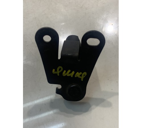 кронштейн верхней планки телевизора