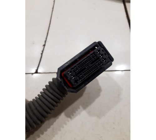 Электропроводка двери (передняя левая)