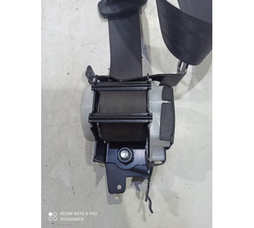 Ремень безопасности (задний левый)