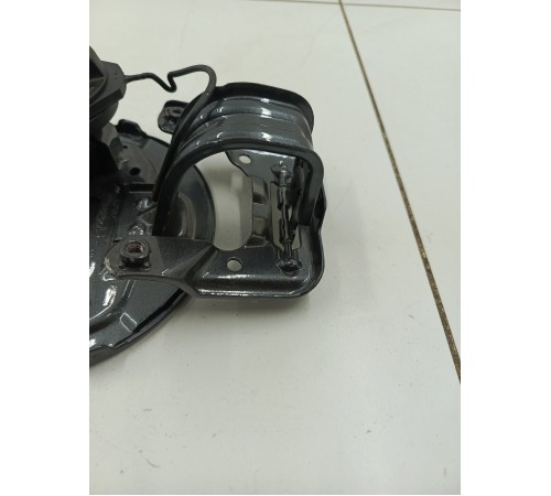 Лючок бензобака