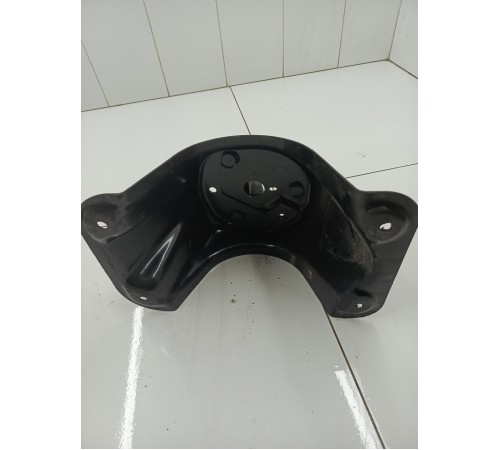 Кронштейн крепление запасного колеса