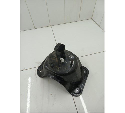 Кронштейн крепление запасного колеса