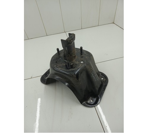 Кронштейн крепление запасного колеса