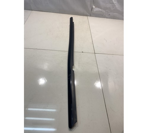 Уплотнитель стекла (задний, левый, внешний)