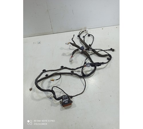 Электропроводка двери (передняя правая)