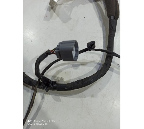 Электропроводка двери (передняя правая)