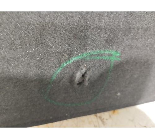 Пол багажника