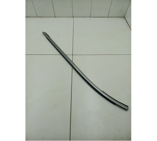 Молдинг стекла задний левый