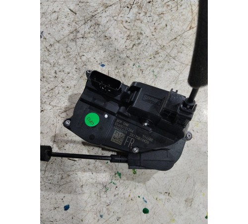 Замок двери передний правый