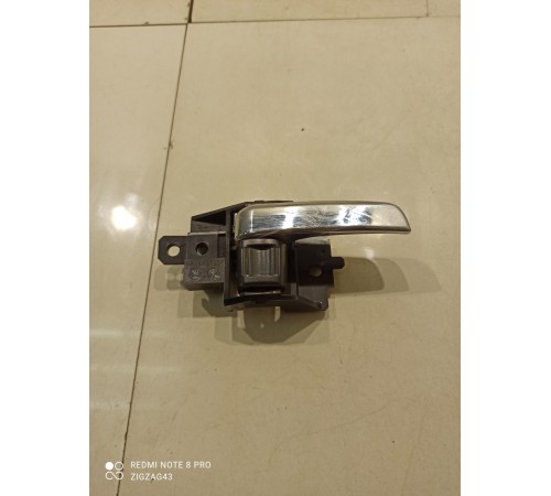 Ручка двери (передняя, правая, внутренняя)