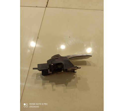 Ручка двери (передняя, правая, внутренняя)