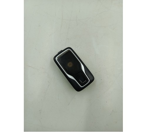 Плафон подсветки салона