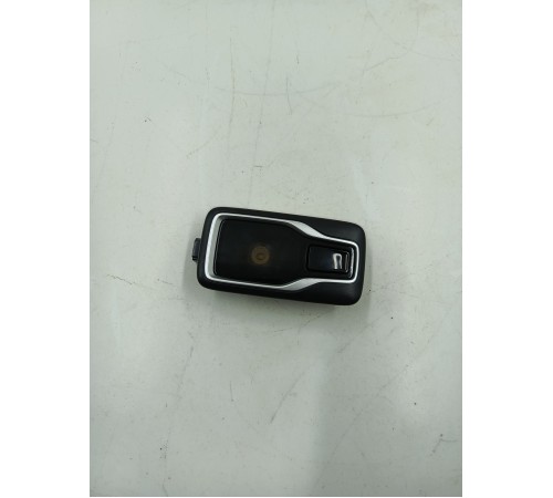 Плафон подсветки салона