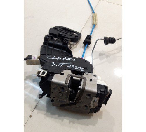 Замок двери (задний, правый)