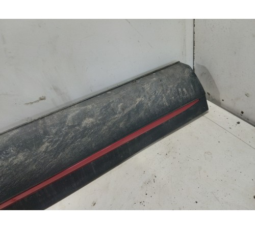 Накладка двери передняя левая