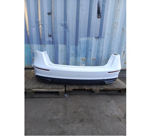 Бампер задний в сборе