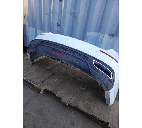 Бампер задний в сборе