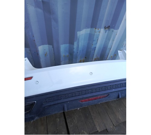 Бампер задний в сборе