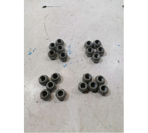 Комплект колёсных гаек 20шт