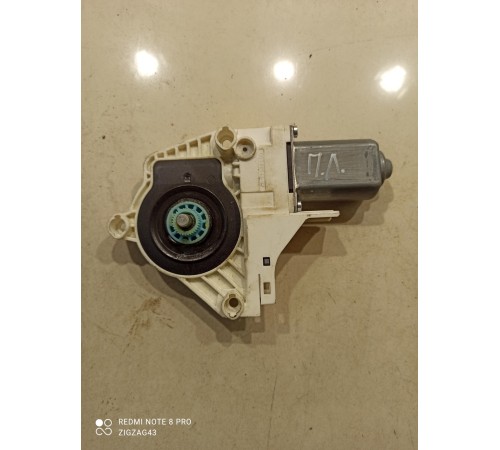 Моторчик стеклоподъемника (передний левый)