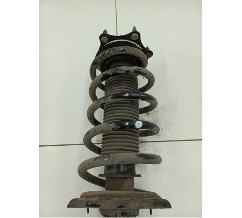 Амортизатор подвески передний левый в сборе