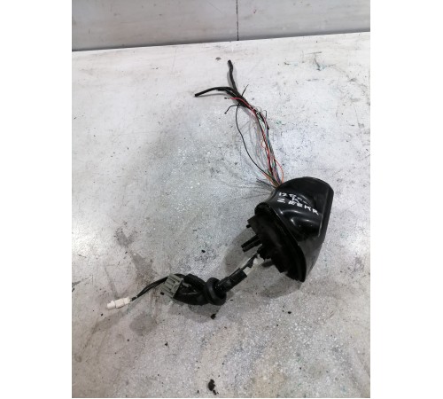 Камера зеркала заднего вида правая