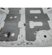 Ниша багажника (запасного колеса)